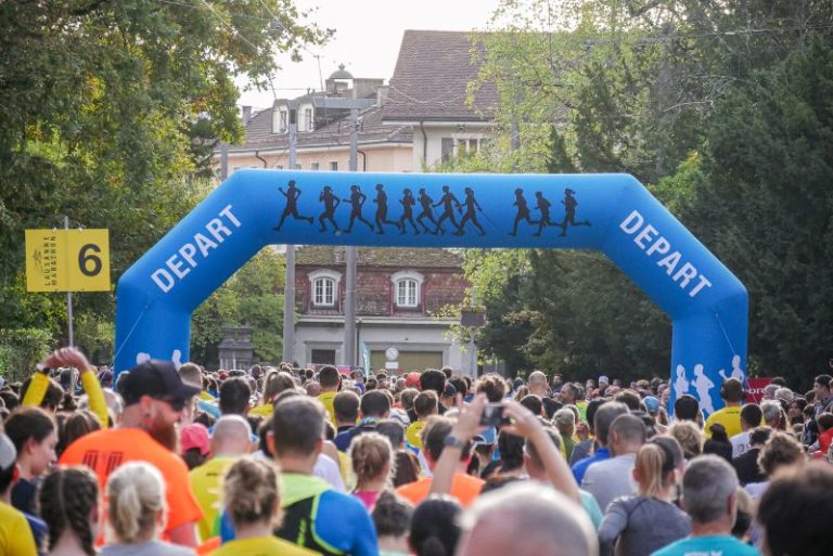 Start of the Lausanne Marathon on the shores of Lake Geneva