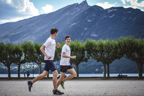 Runner setting smart New Year running resolutions with training plan, strength and conditioning goals.