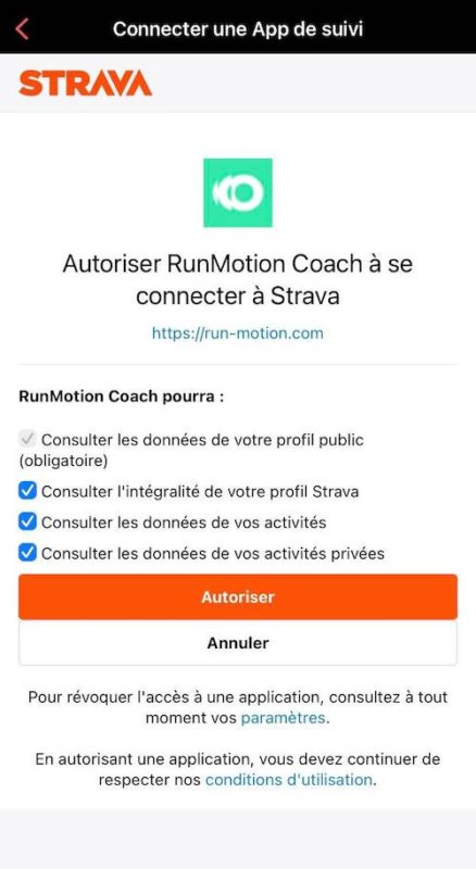 Runner syncing private and public running activities with the RunMotion Coach training app