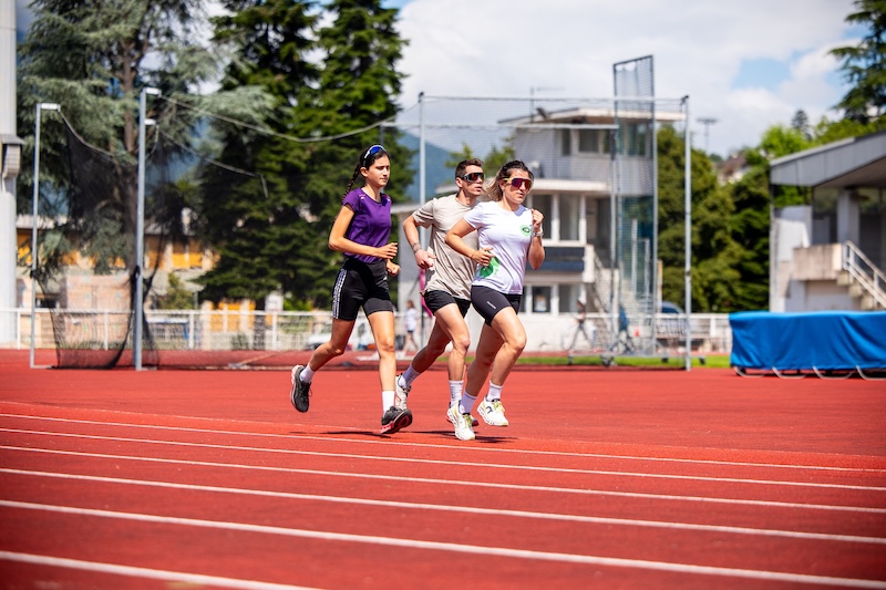 Runner training at varied paces to find the perfect running pace for endurance improvement