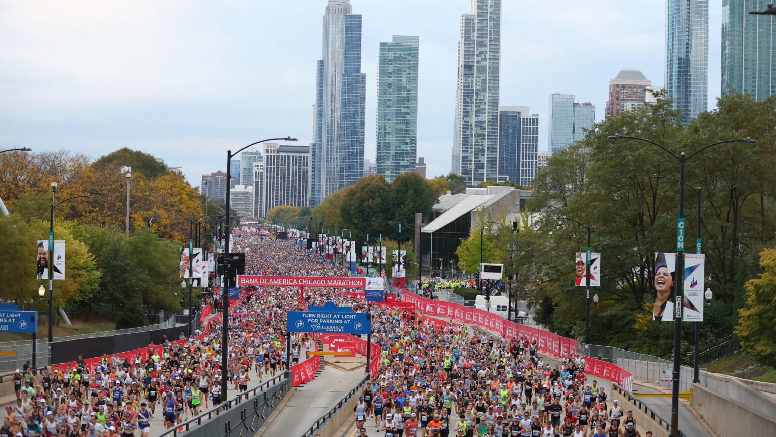 Chicago Marathon 2026: Registration, Course and Race Tips | RunMotion