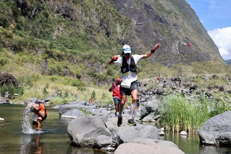 Trail runner preparing for Diagonale des Fous during a Grand Raid de La Réunion training race