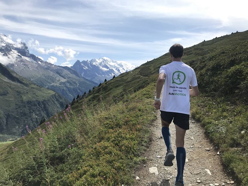 Trail runner following a balanced August training plan for the UTMB Mont-Blanc race