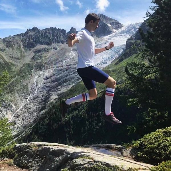 Trail runner completing uphill threshold sessions for an effective UTMB Mont-Blanc training plan.