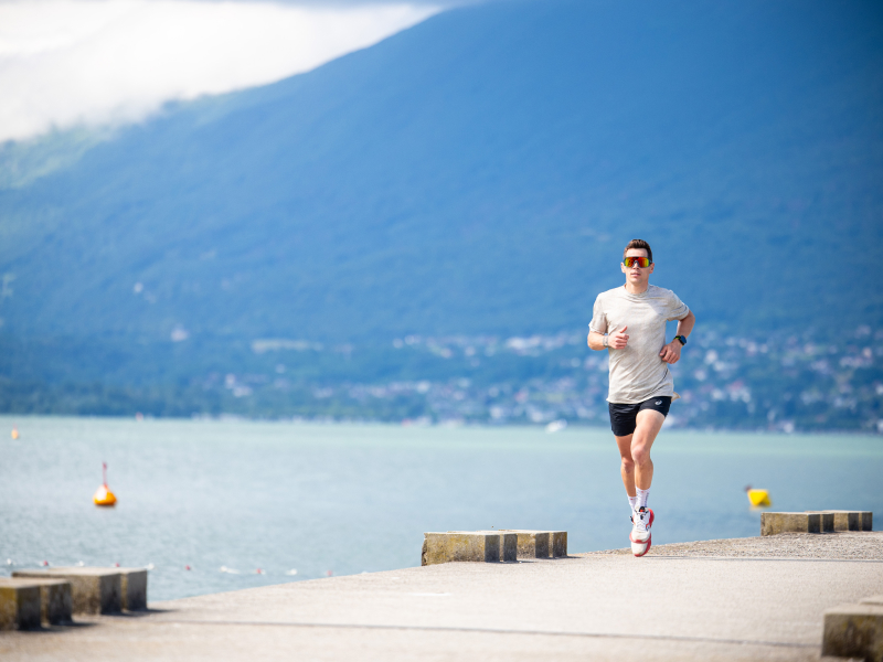 Runner following a 3:15 marathon training plan to build speed, endurance, and race-day confidence