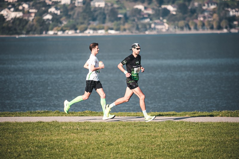 Runner following a sub-3 marathon training plan to achieve a 2:59:59 finish time